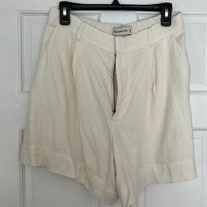 NWT Abercrombie 6 inch linen blend shorts